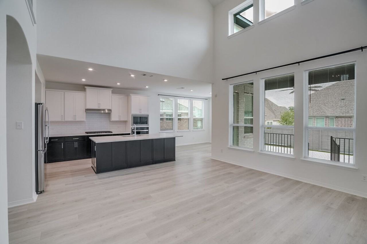 1132 Spring Gulch Ln - Photo 7 of 20
