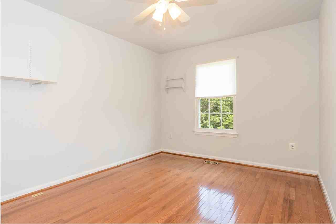4683 Joanna Ct - Photo 3 of 39