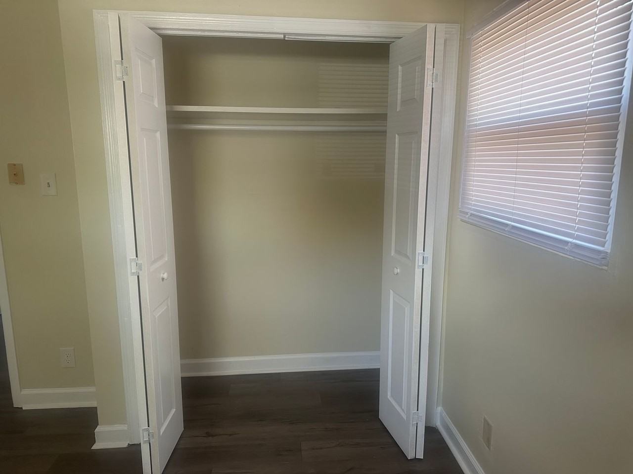 3528 Arlington St - Photo 4 of 6