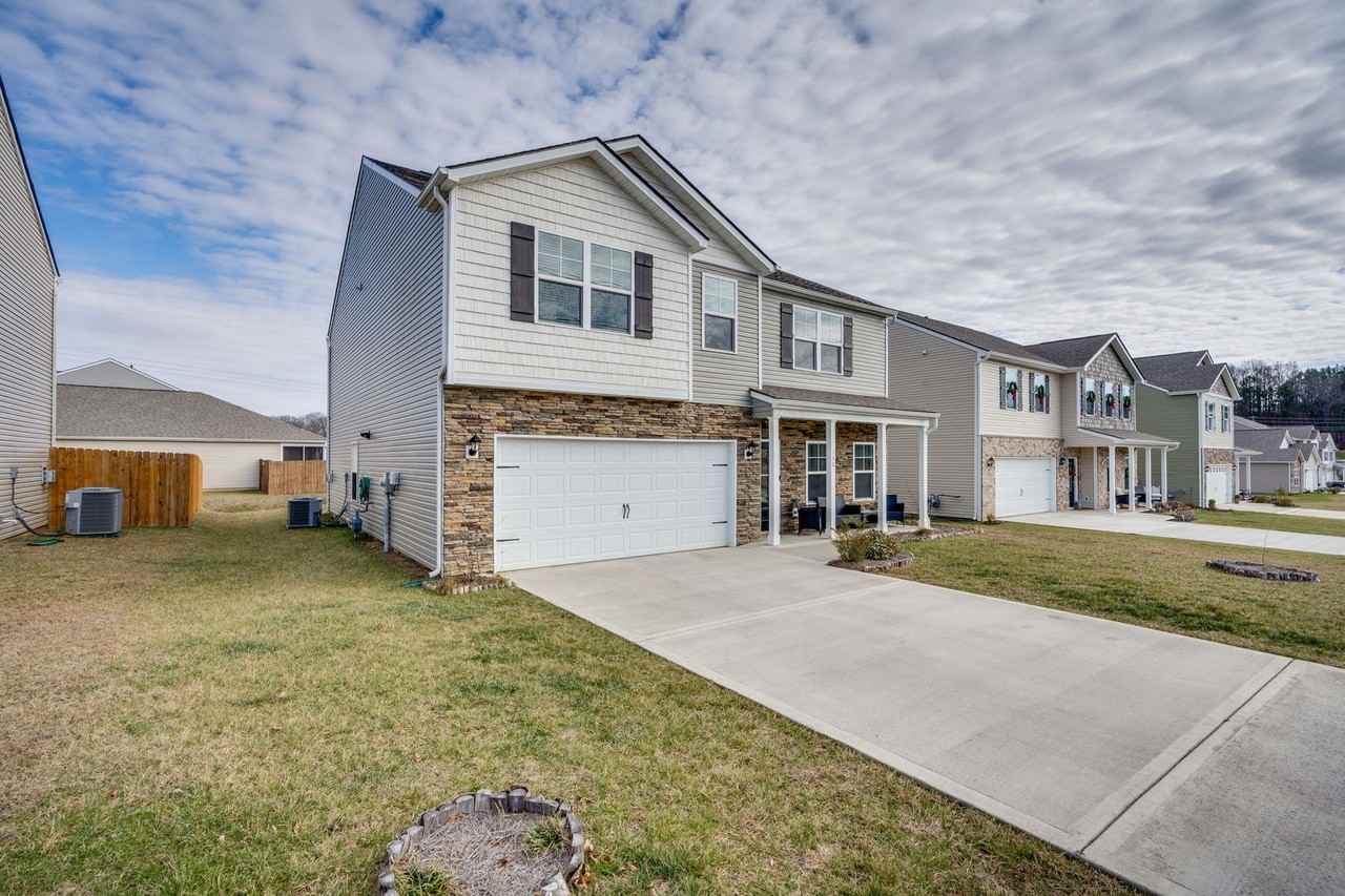 132 Breckenridge Trce - Photo 2 of 40