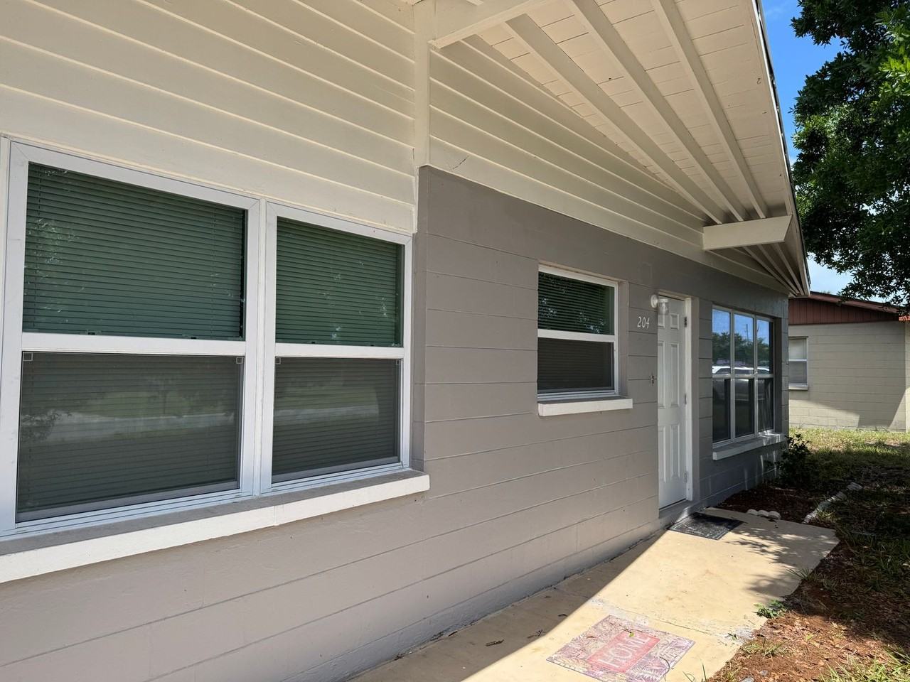 204 W Alma Dr - Photo 2 of 17