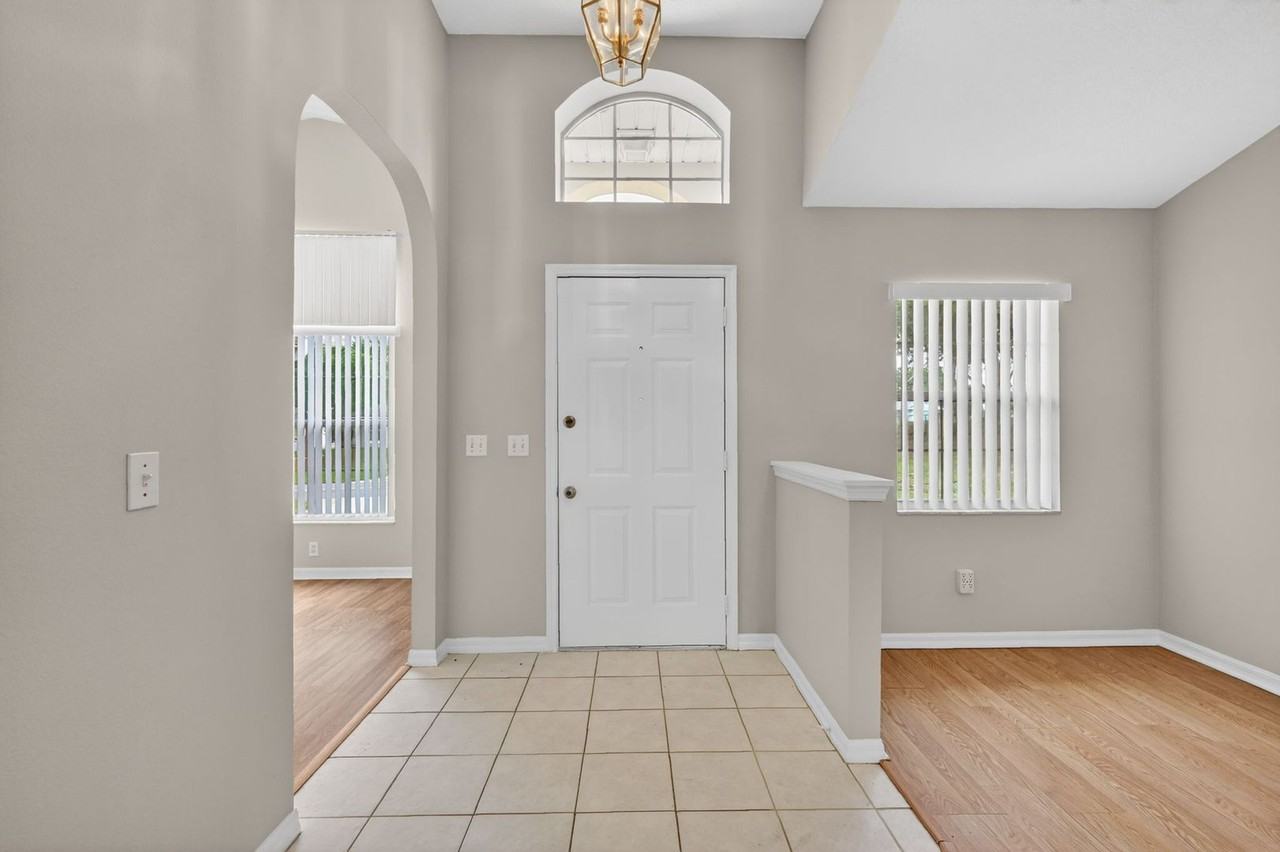 2011 Oakbend Dr - Photo 7 of 30