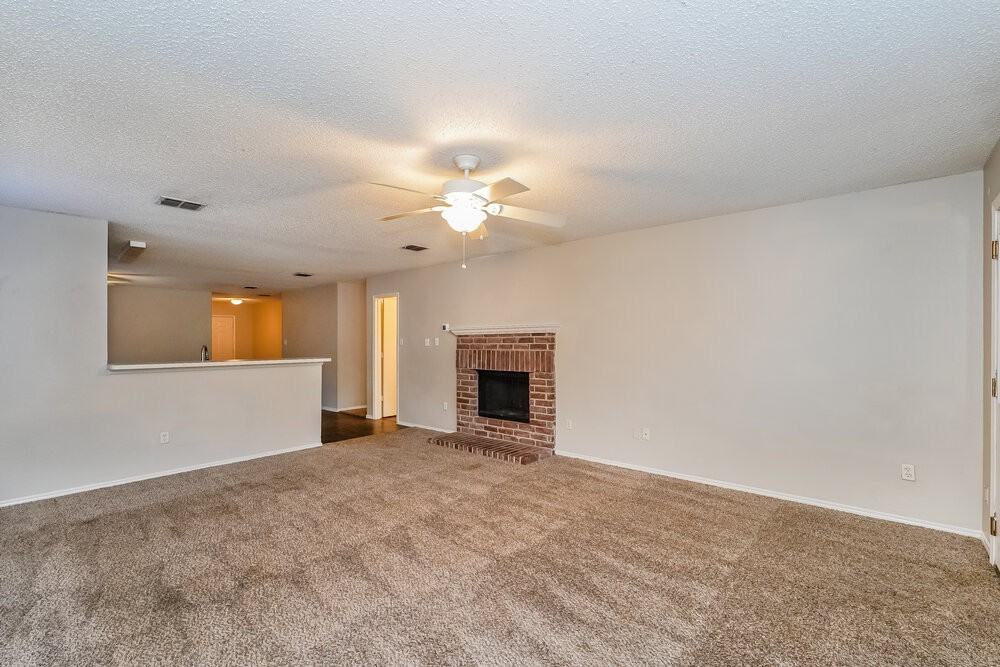 6057 Arabian Ave - Photo 3 of 16