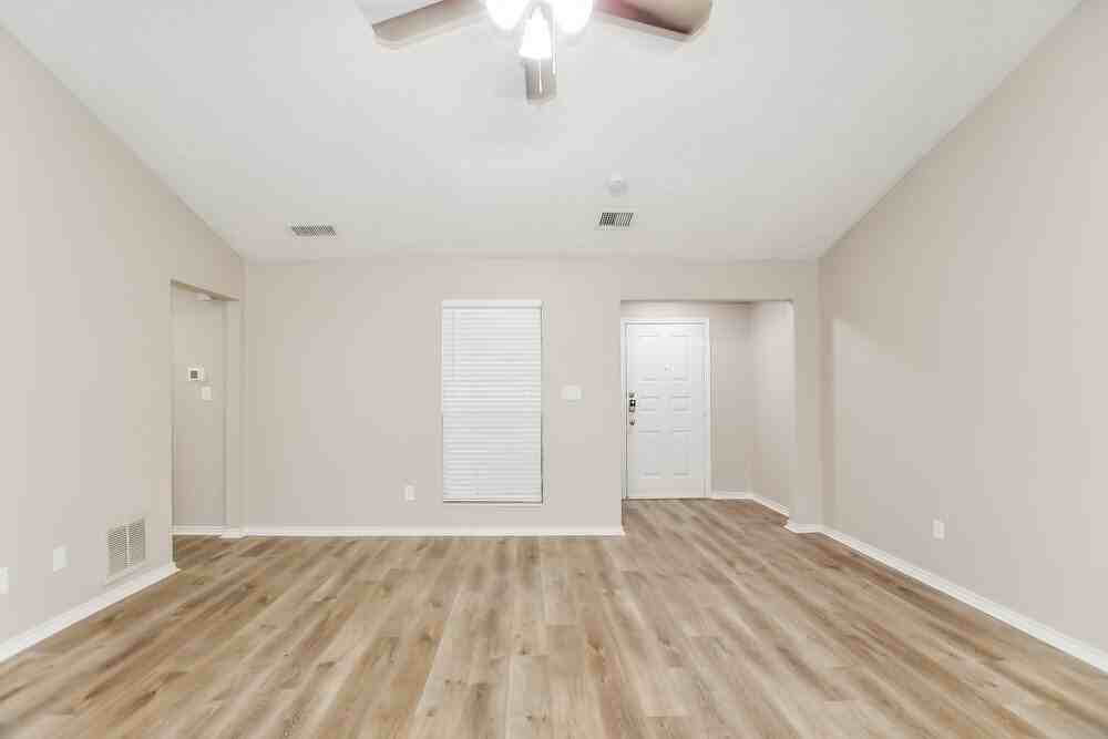 308 Southlake Dr - Photo 6 of 16