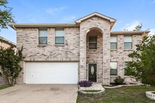 2033 Shawnee Trl - Photo 1 of 1