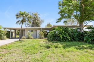 4459 Beneva Rd - Photo 1 of 1