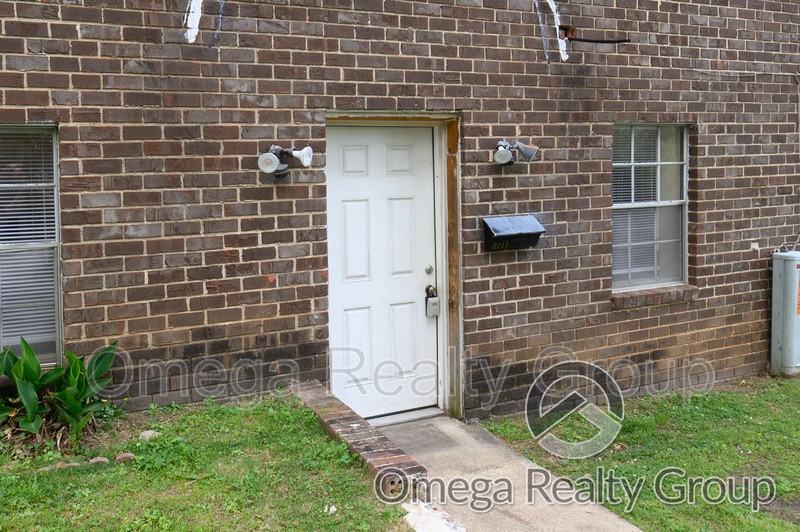 2717 Hackberry Rd