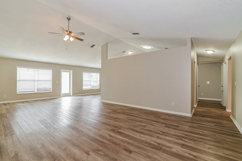 942 Cork Oak Ln - Photo 5 of 16