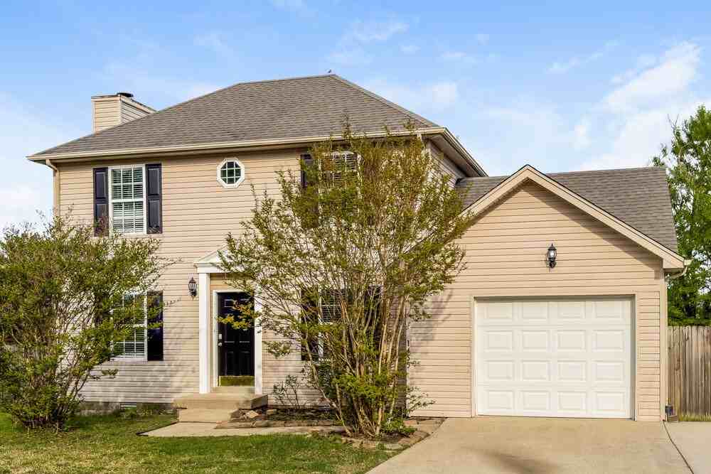 1435 Tuffnell Dr - Photo 4 of 17