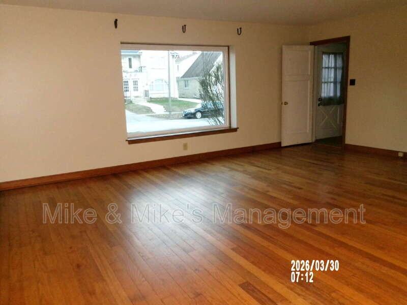 2645 N 63rd St - Photo 6 of 21