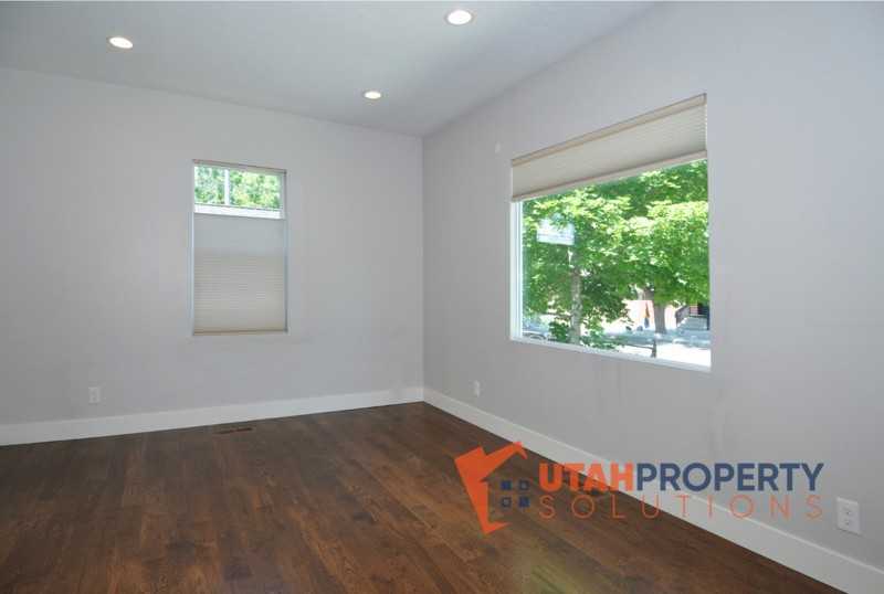 330 E Sherman Ave - Photo 5 of 27