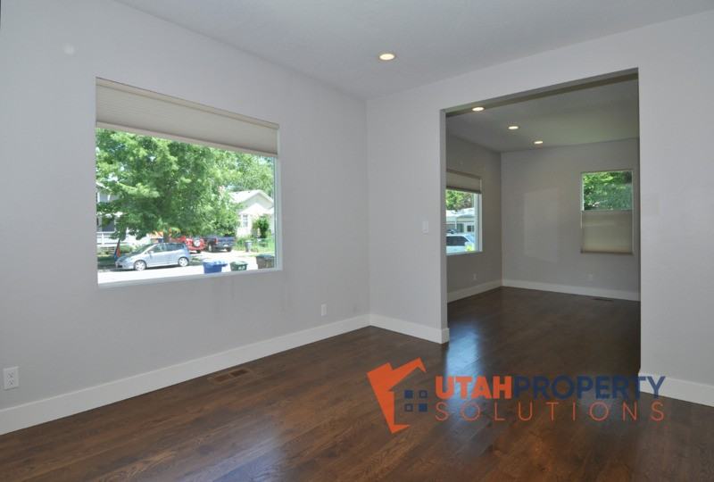 330 E Sherman Ave - Photo 6 of 27