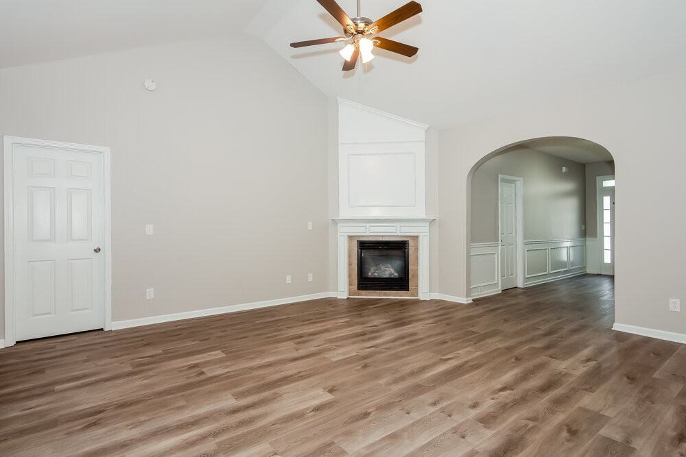 47 Carlisle St - Photo 4 of 16