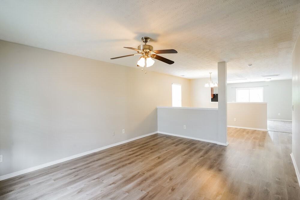 2893 Creekbend Dr - Photo 5 of 17