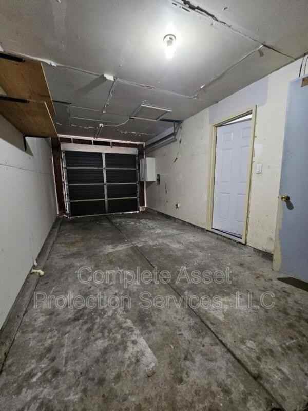 5955 Tyler Pl - Photo 3 of 17