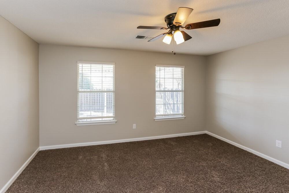 7189 Atterbury Cir W - Photo 7 of 15