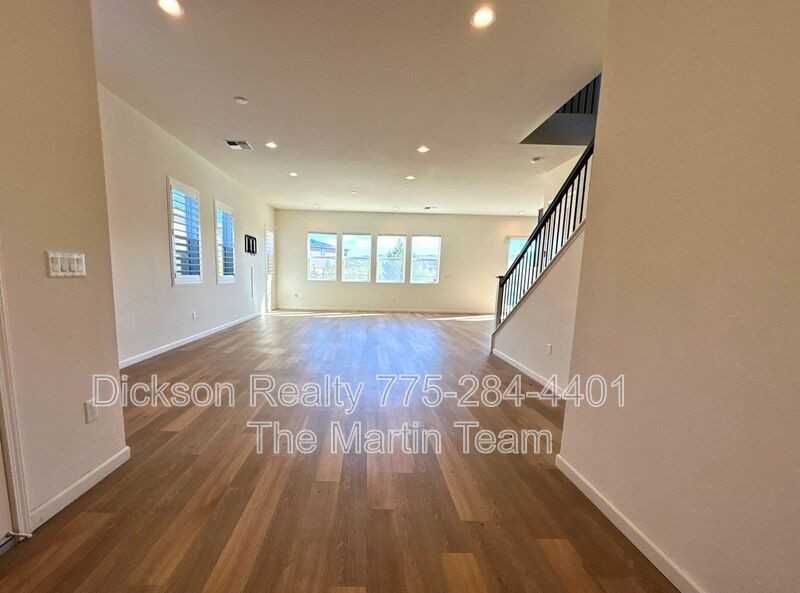 7840 Hoback Dr - Photo 2 of 28