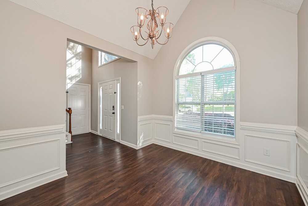1655 Bramlett Blvd - Photo 7 of 18