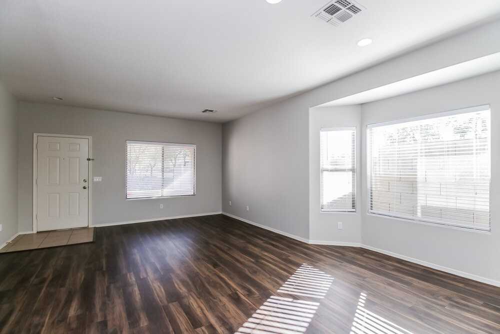 3402 N 129th Dr - Photo 4 of 16