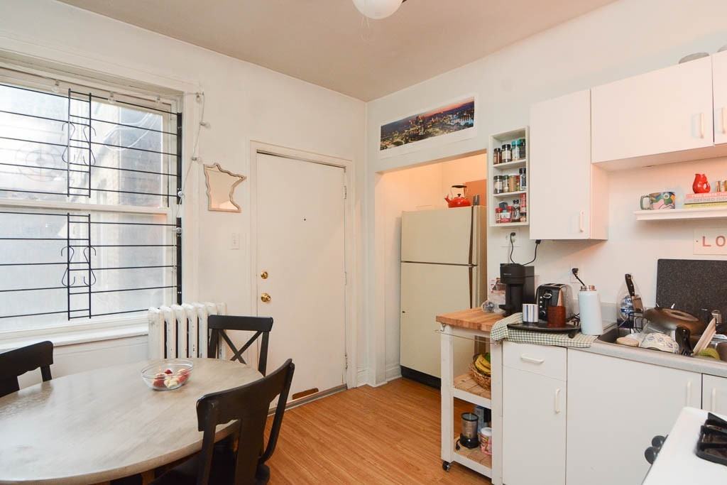 1929 W Crystal St #1A - Photo 3 of 21