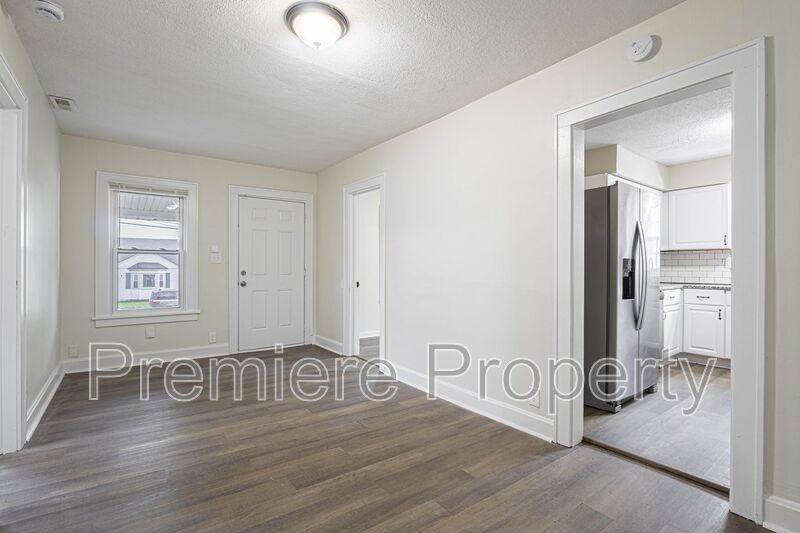 334 W Sea Ave - Photo 2 of 11