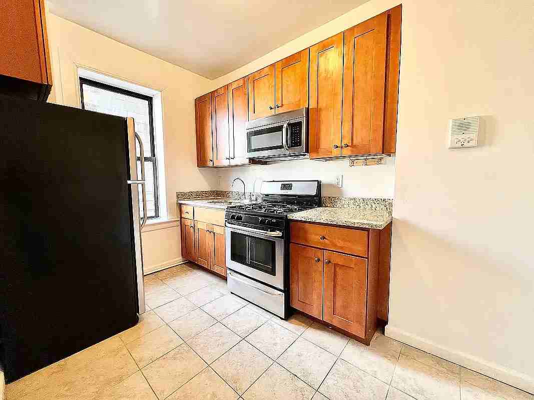 102-45 Corona Avenue #R1D - Photo 7 of 9