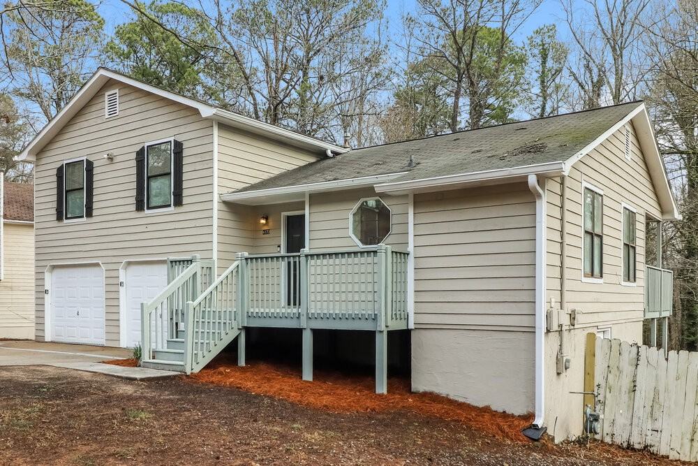 4173 Woodcrest Dr - Photo 5 of 25