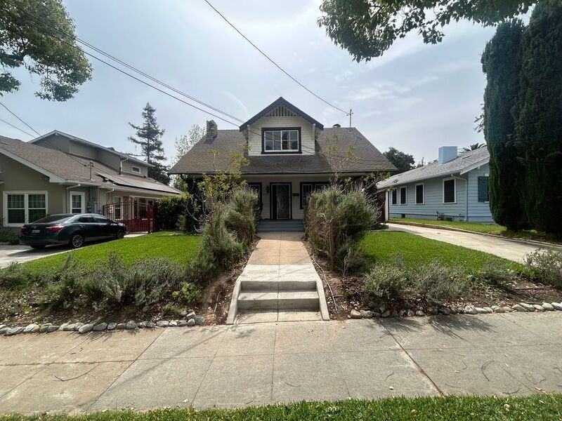 514 E Howard St - Photo 2 of 24