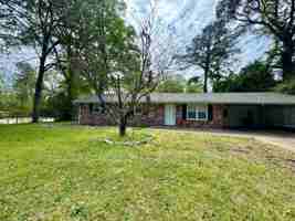 featured image of 4702 Harbin St