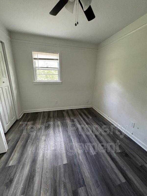 4702 Harbin St - Photo 5 of 14