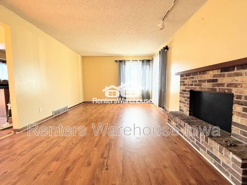 4541 50th St - Photo 5 of 22