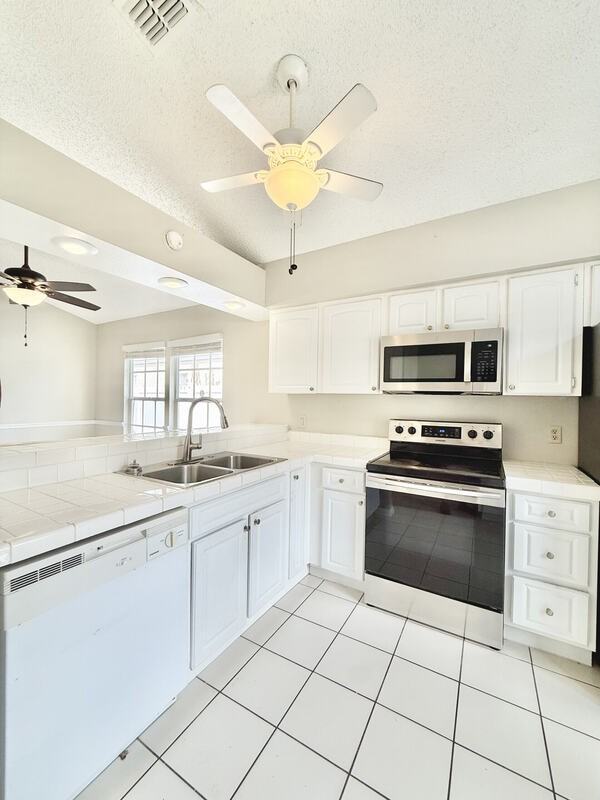 11316 Maybrook Ave - Photo 7 of 50