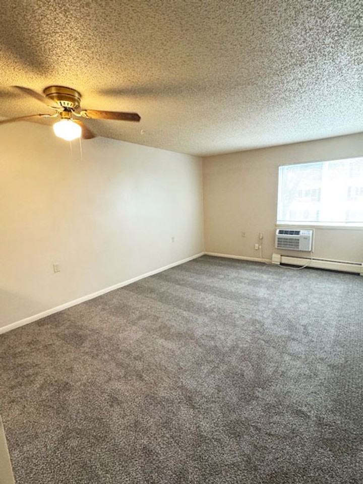 Wakonda Village and Manor Apartment Homes - Photo 7 of 14