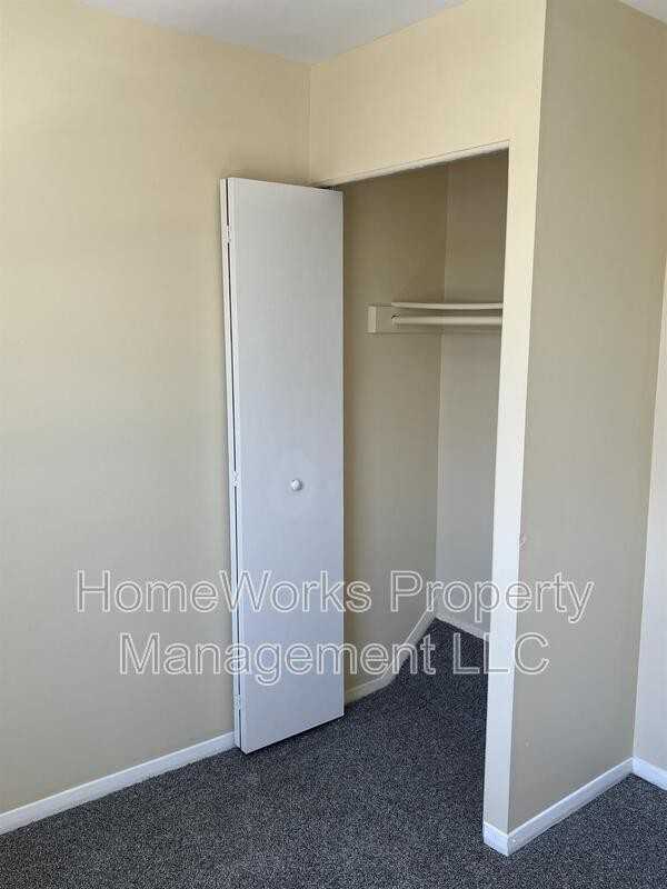 462 Norvelle Ct - Photo 3 of 35