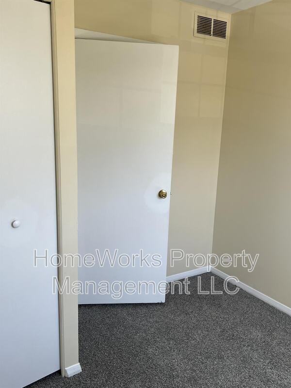 462 Norvelle Ct - Photo 4 of 35