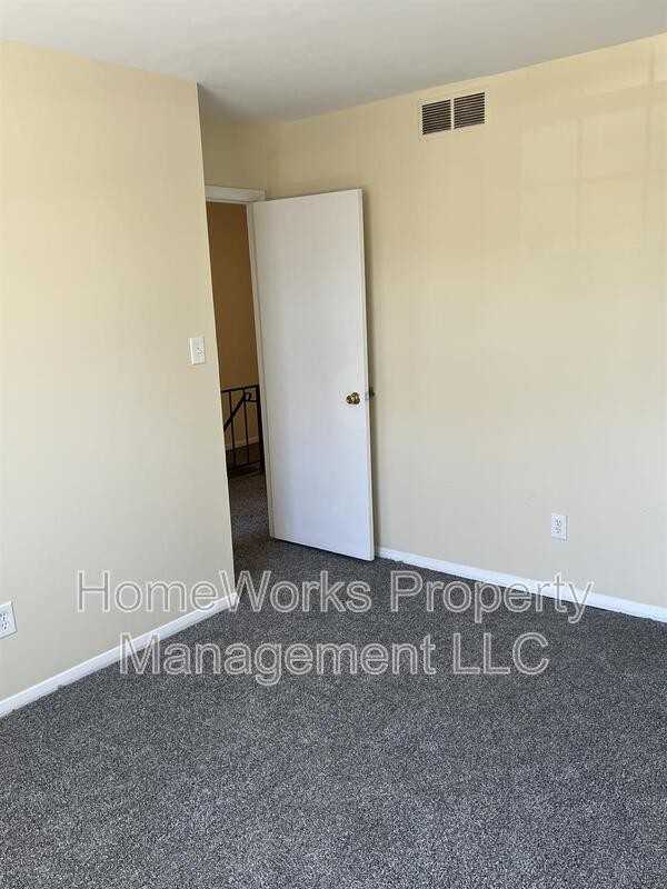 462 Norvelle Ct - Photo 5 of 35