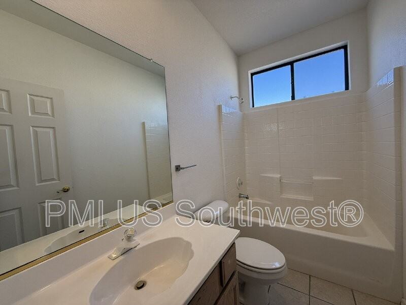 2994 Calle Del Oro - Photo 7 of 50