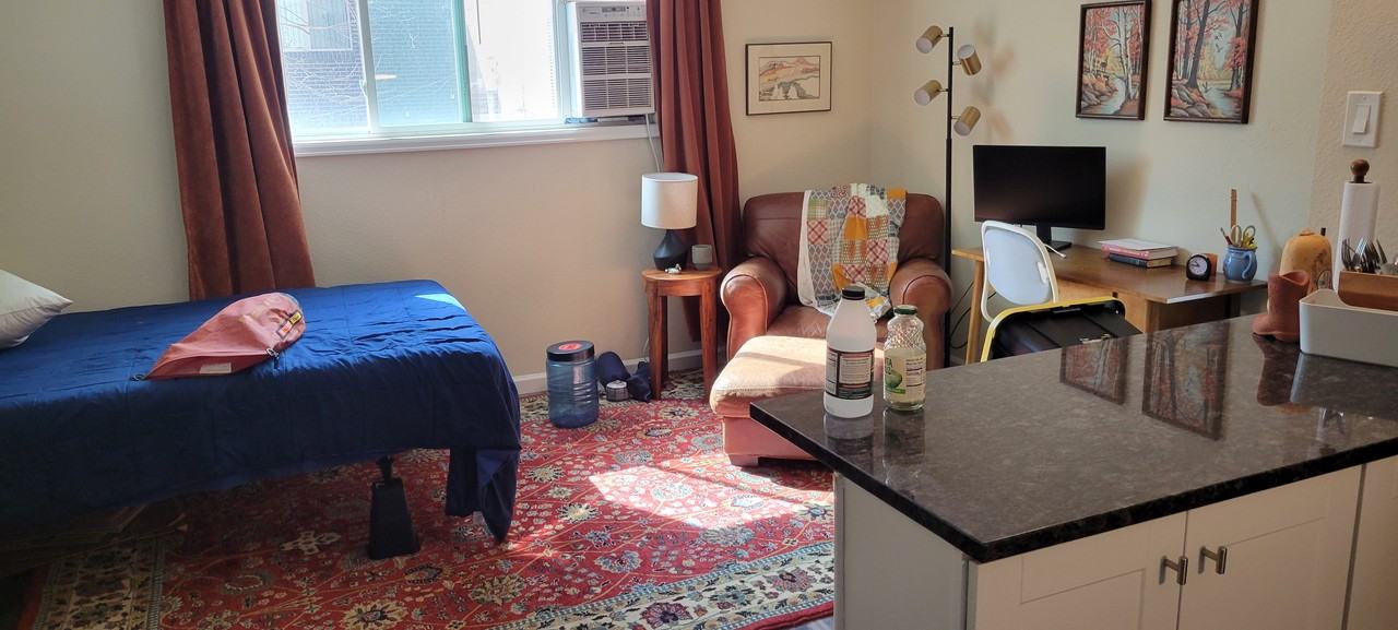 1355 York Street #6 - Photo 4 of 32