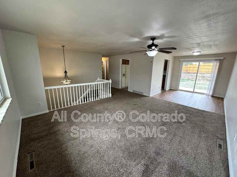 3635 Garland Ct - Photo 3 of 23