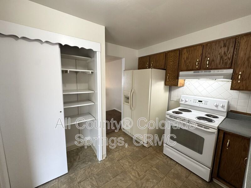 3635 Garland Ct - Photo 7 of 23