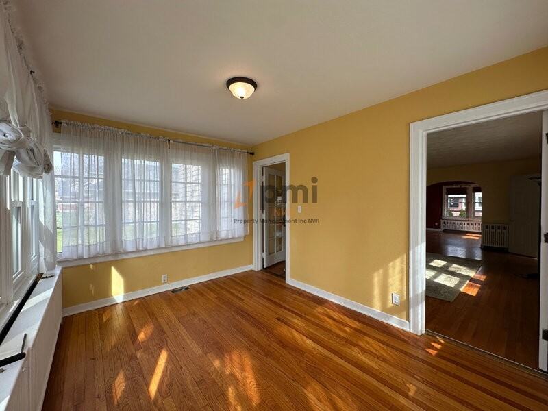 418 School St - Photo 6 of 23