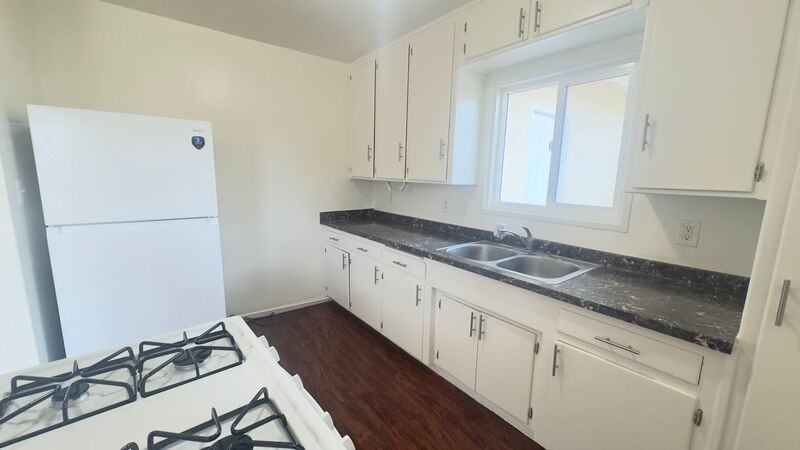 11315 Painter Ave - Photo 7 of 13