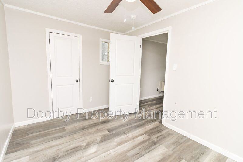 207 Napier St #6 - Photo 2 of 9