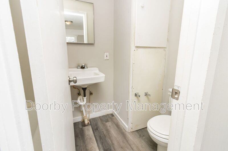 207 Napier St #6 - Photo 7 of 9