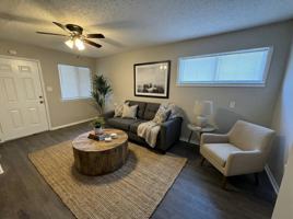 featured image of 2086 Hubert Ave