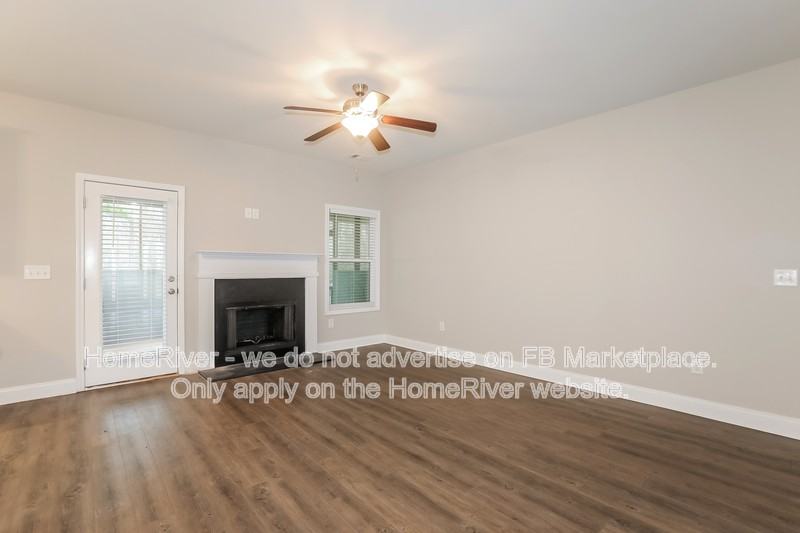 213 Graydon Ct - Photo 2 of 20