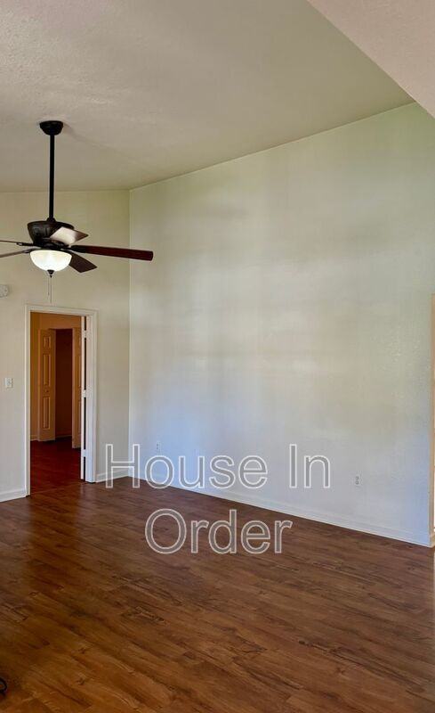 41 Atkins St #D1 - Photo 3 of 15