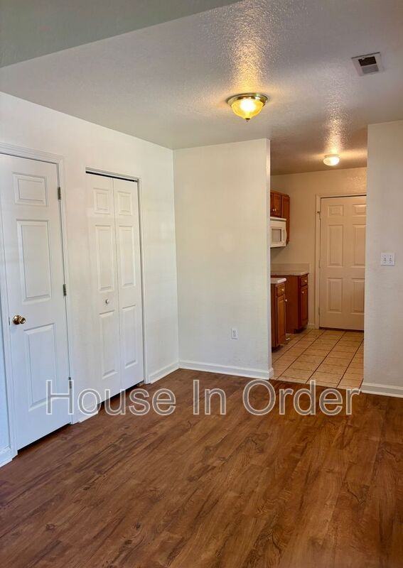 41 Atkins St #D1 - Photo 5 of 15