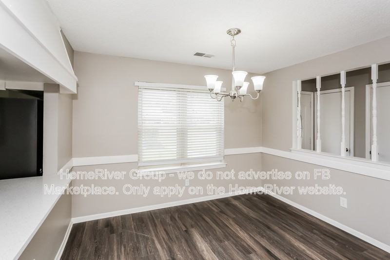 2366 Champaign St - Photo 4 of 19