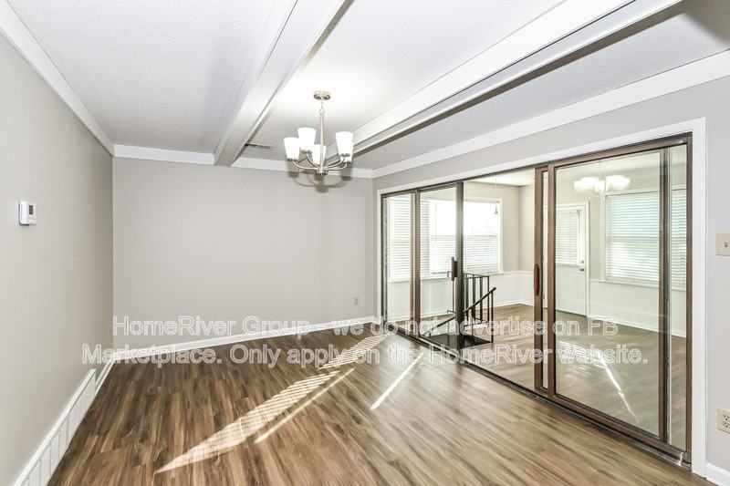 9693 Pine Point Dr - Photo 4 of 18